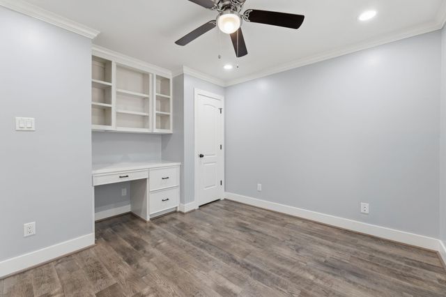 9410 Fairdale Lane, Houston, TX 77063