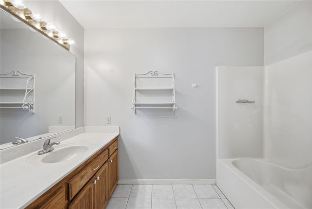 2228 W Natchez Street, Broken Arrow, OK 74011