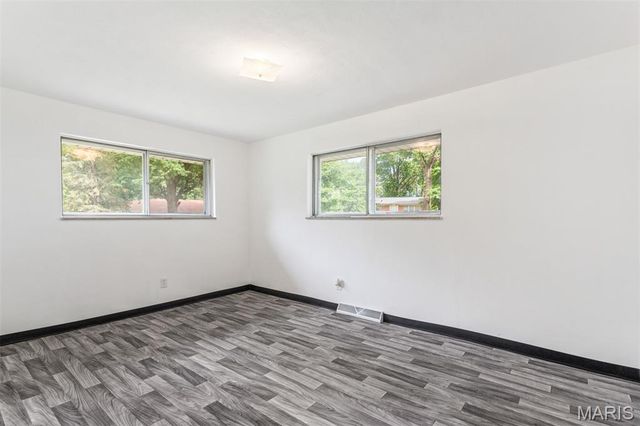 41 Harneywold Drive, Ferguson, MO 63136