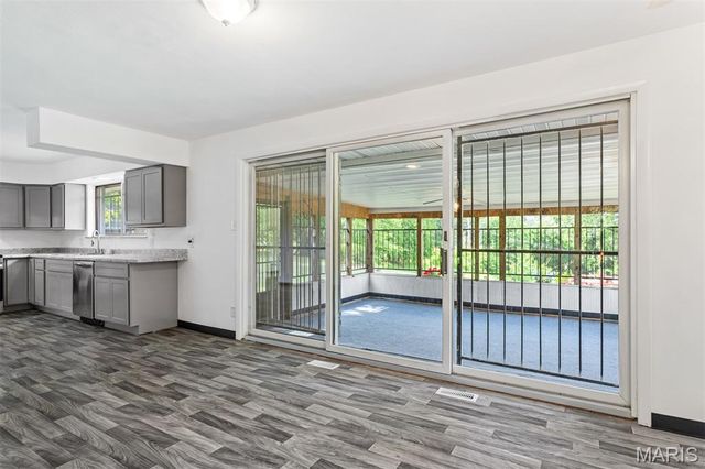 41 Harneywold Drive, Ferguson, MO 63136