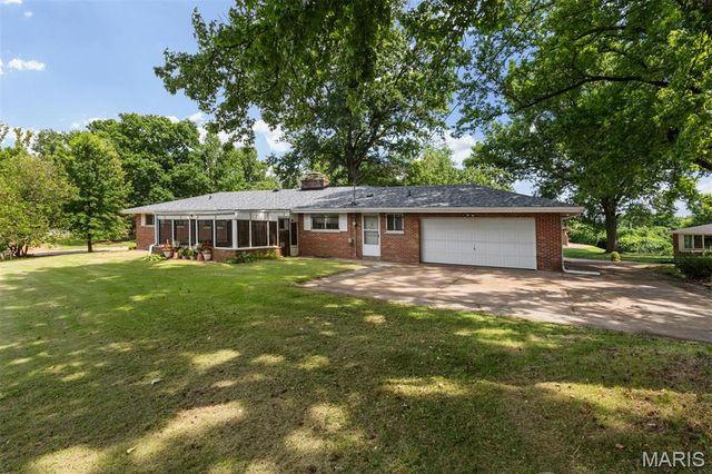 41 Harneywold Drive, Ferguson, MO 63136