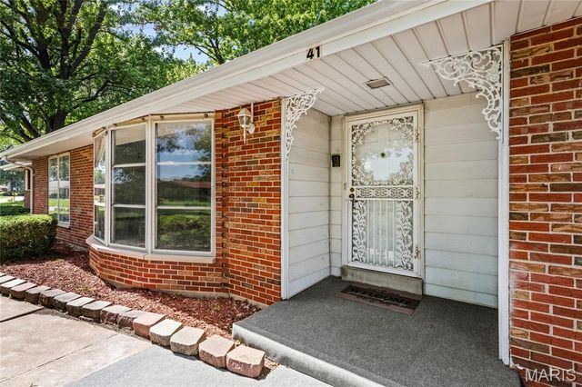 41 Harneywold Drive, Ferguson, MO 63136
