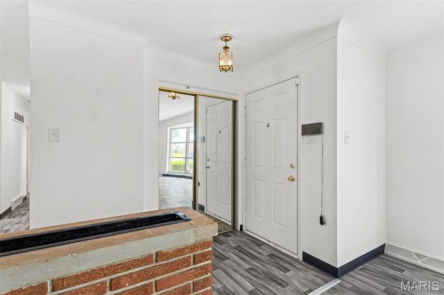 41 Harneywold Drive, Ferguson, MO 63136