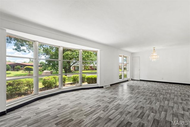 41 Harneywold Drive, Ferguson, MO 63136