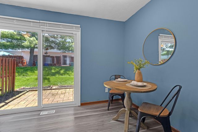 927 Annagladys Drive, W3, Columbus, OH 43085