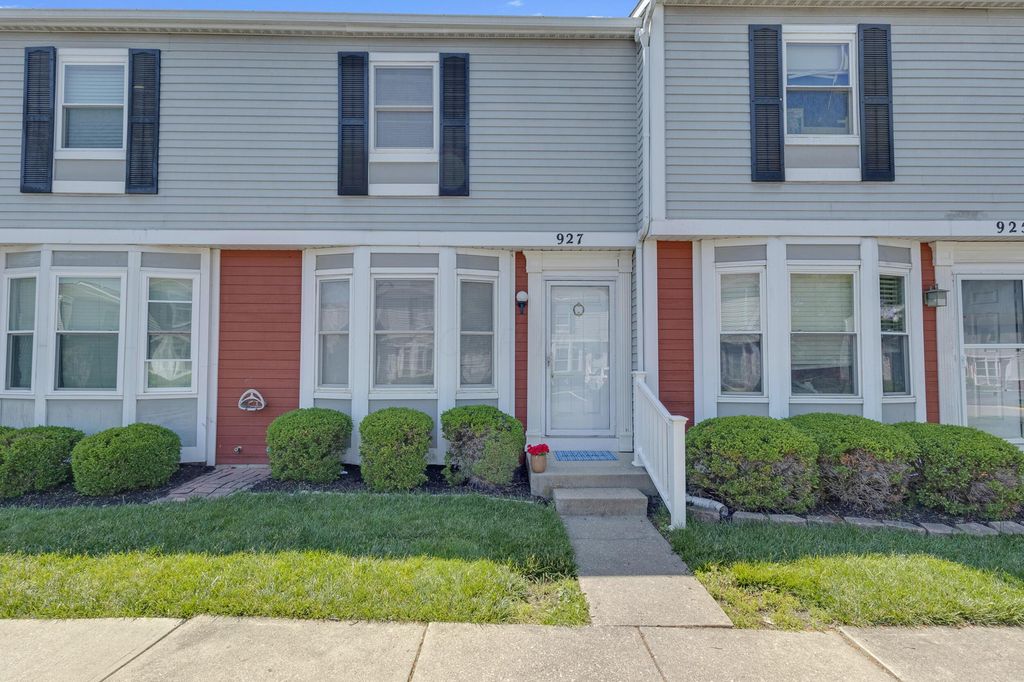 927 Annagladys Drive, W3, Columbus, OH 43085