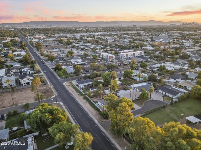 3938 E CHEERY LYNN Road, Phoenix, AZ 85018