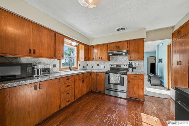 3910 M Street, Omaha, NE 68107