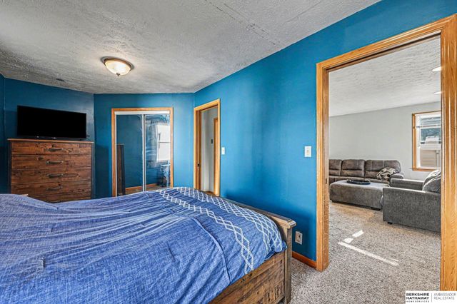 3910 M Street, Omaha, NE 68107