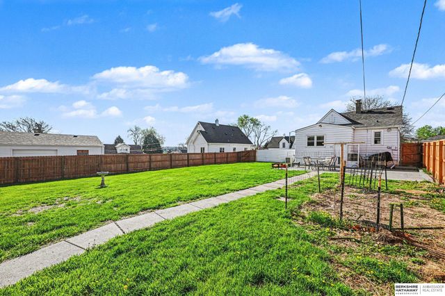 3910 M Street, Omaha, NE 68107