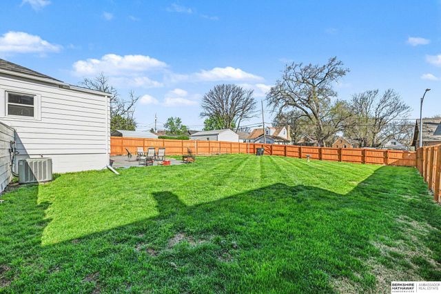 3910 M Street, Omaha, NE 68107