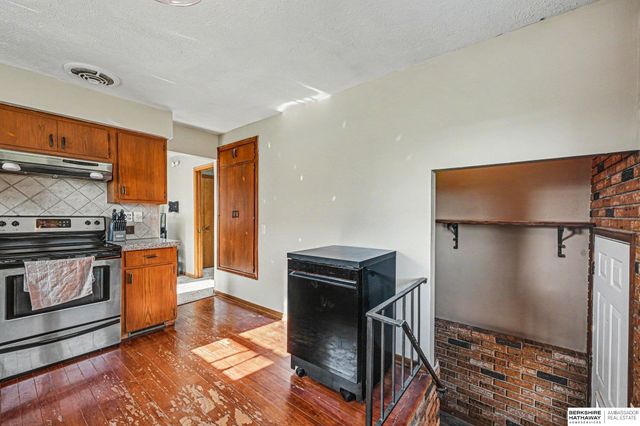 3910 M Street, Omaha, NE 68107