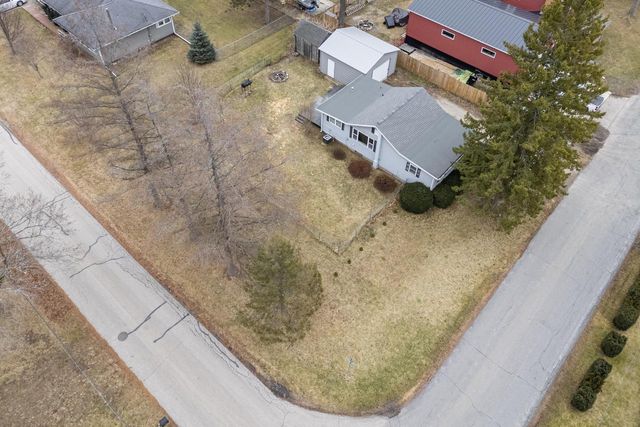 N1340 Cedar ROAD, Genoa City, WI 53128