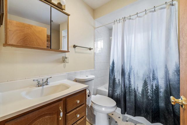 N1340 Cedar ROAD, Genoa City, WI 53128