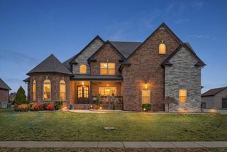 2976 Hartley Dr, Clarksville, TN 37043