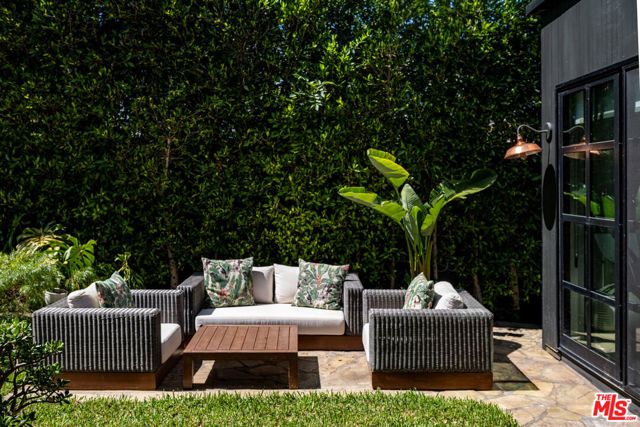 3611 Meier Street, Los Angeles, CA 90066