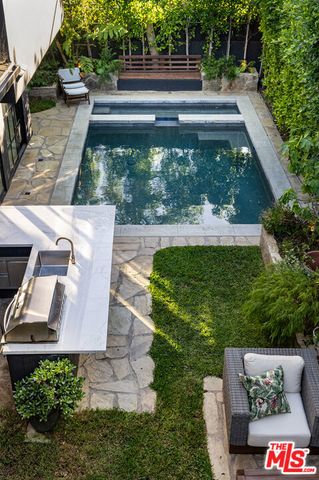 3611 Meier Street, Los Angeles, CA 90066