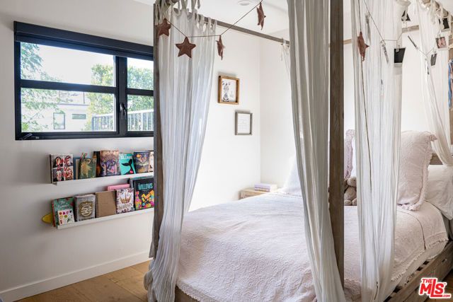 3611 Meier Street, Los Angeles, CA 90066