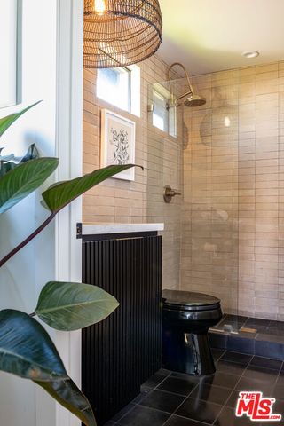 3611 Meier Street, Los Angeles, CA 90066