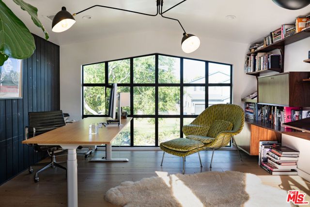 3611 Meier Street, Los Angeles, CA 90066