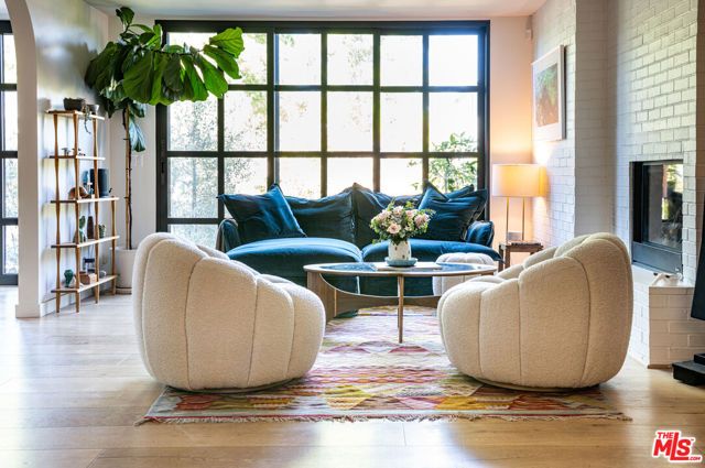 3611 Meier Street, Los Angeles, CA 90066
