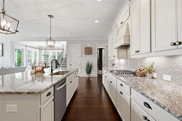 5271 Merlot Drive, Acworth, GA 30101