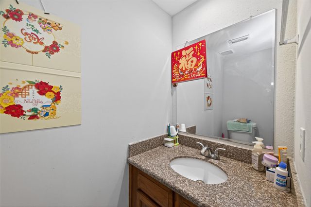 7709 Shadow Hill Lane, Houston, TX 77072