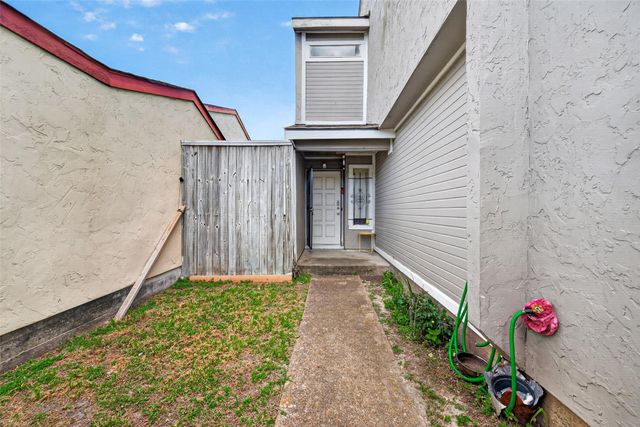 7709 Shadow Hill Lane, Houston, TX 77072