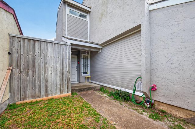 7709 Shadow Hill Lane, Houston, TX 77072