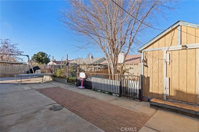 415 E Avenue J13, Lancaster, CA 93535