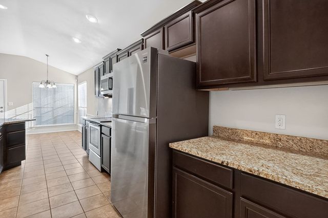 918 Nolan Ryan Dr, Midland, TX 79706