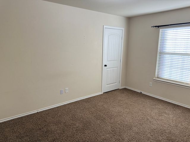 918 Nolan Ryan Dr, Midland, TX 79706