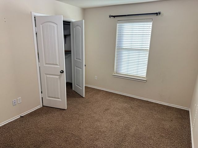 918 Nolan Ryan Dr, Midland, TX 79706