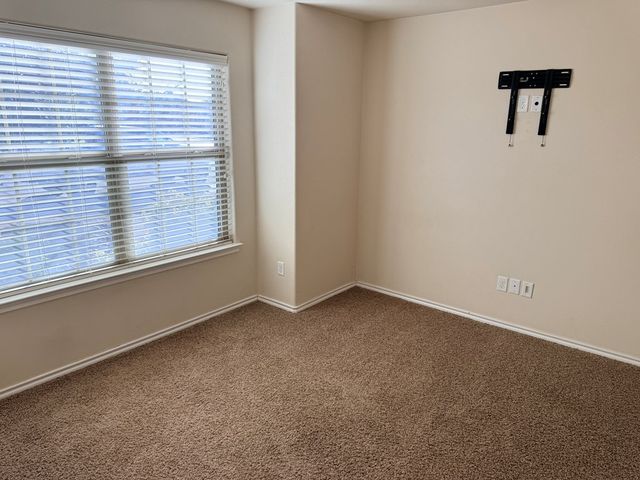 918 Nolan Ryan Dr, Midland, TX 79706