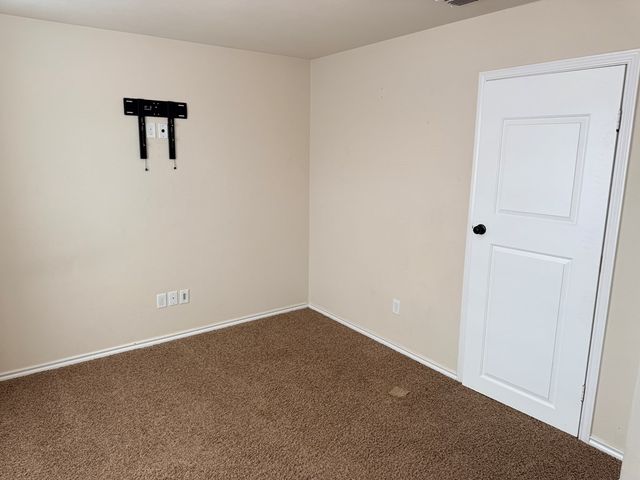 918 Nolan Ryan Dr, Midland, TX 79706