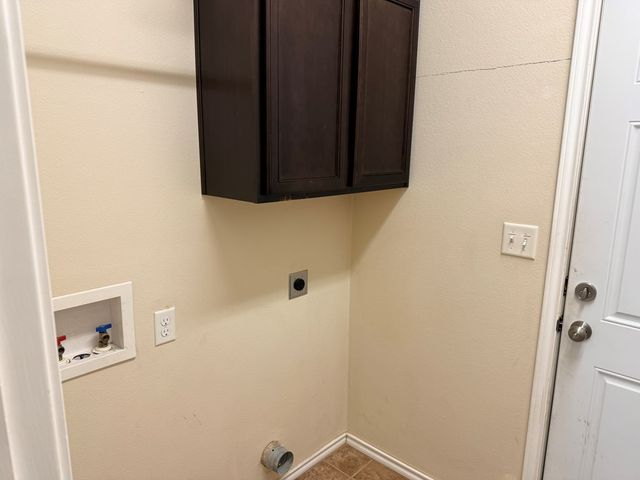 918 Nolan Ryan Dr, Midland, TX 79706