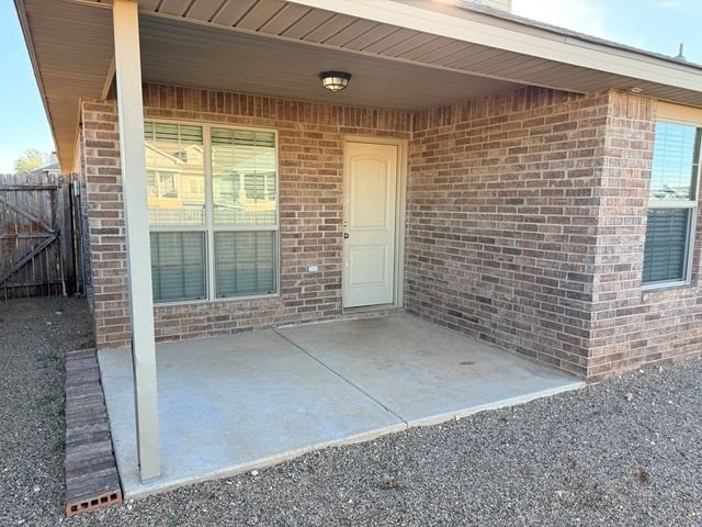 918 Nolan Ryan Dr, Midland, TX 79706