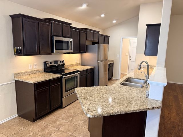 918 Nolan Ryan Dr, Midland, TX 79706