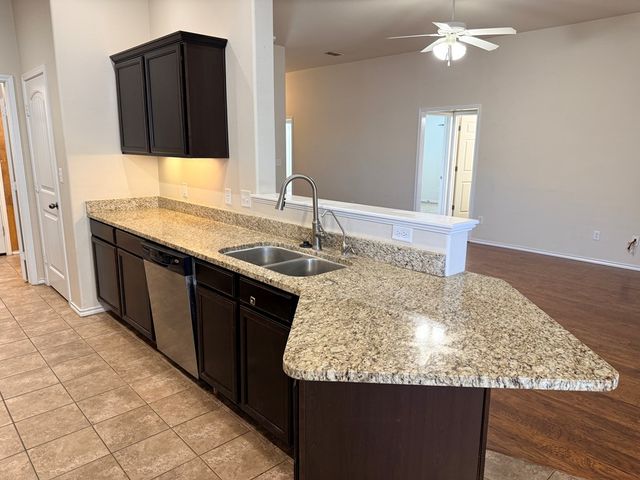 918 Nolan Ryan Dr, Midland, TX 79706