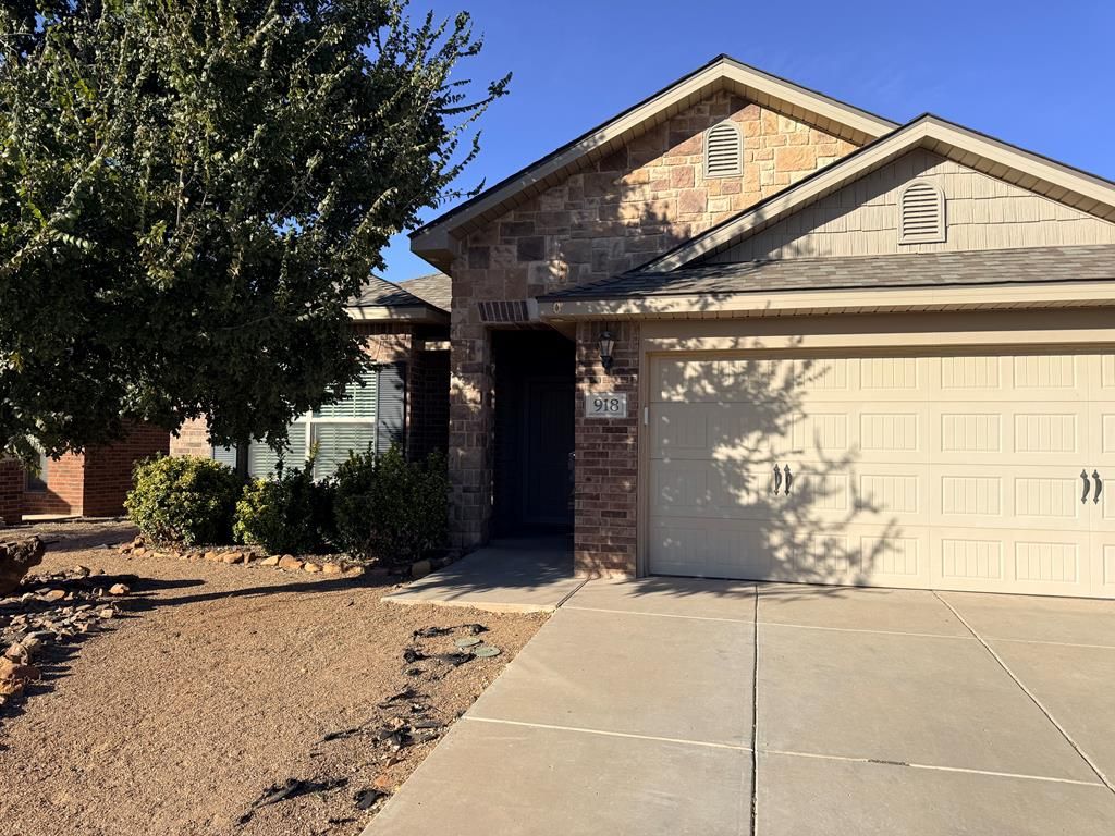 918 Nolan Ryan Dr, Midland, TX 79706