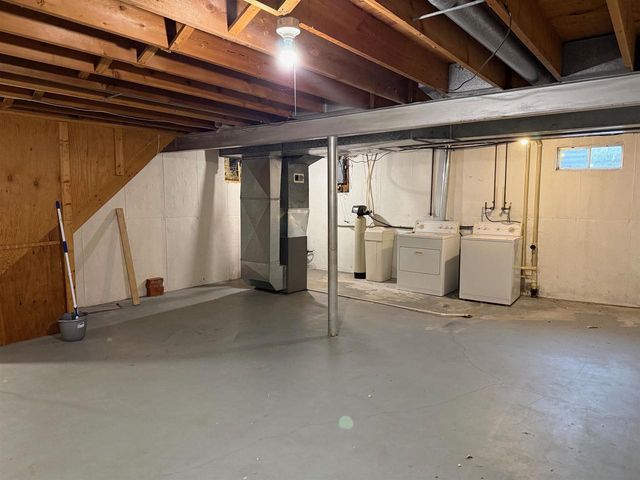 2804-2806 Mineral Point Avenue, Janesville, WI 53548