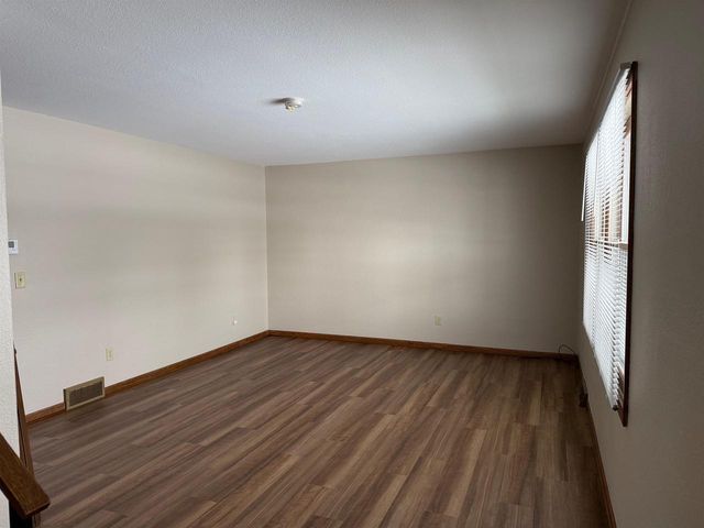 2804-2806 Mineral Point Avenue, Janesville, WI 53548