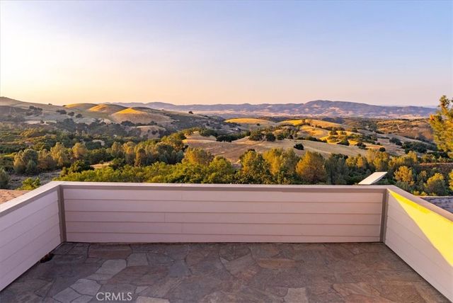76346 Bryson Hesperia Road, Bradley, CA 93426