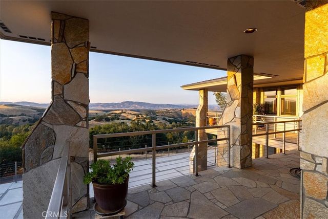 76346 Bryson Hesperia Road, Bradley, CA 93426