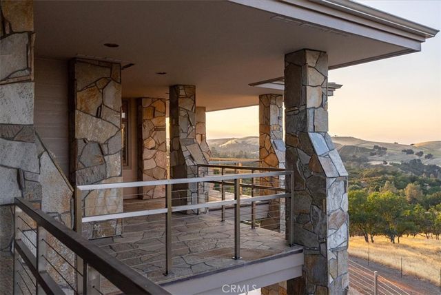 76346 Bryson Hesperia Road, Bradley, CA 93426