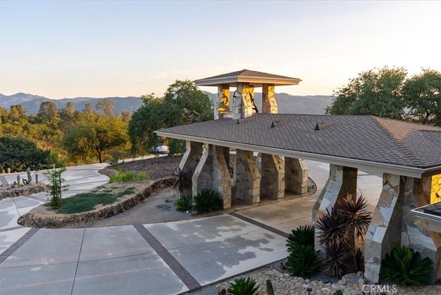 76346 Bryson Hesperia Road, Bradley, CA 93426