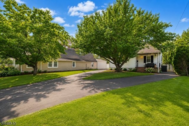 55 Hamilton Ave, Clifton City, NJ 07011