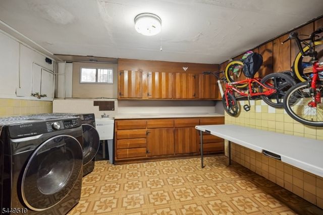 55 Hamilton Ave, Clifton City, NJ 07011