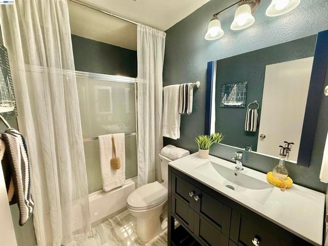 797 797 Coral Ridge Cir, Rodeo, CA 94572