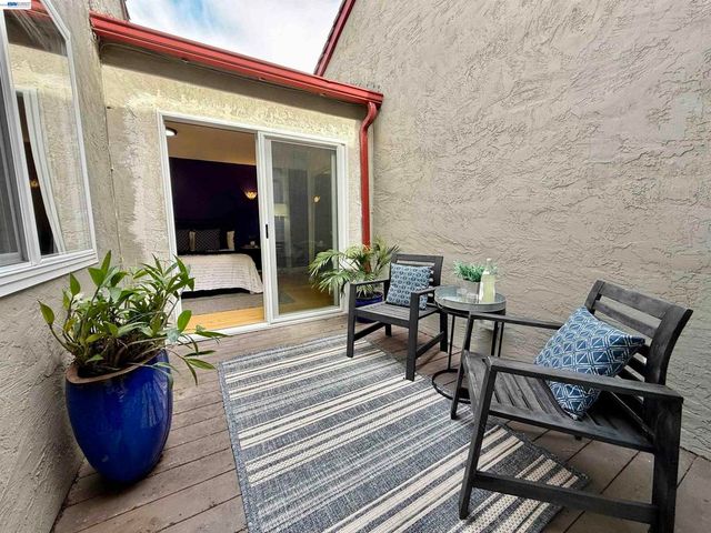 797 797 Coral Ridge Cir, Rodeo, CA 94572